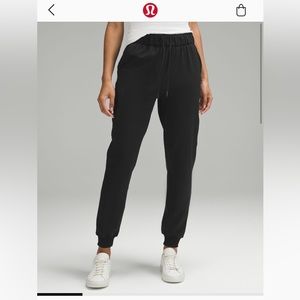 Lululemon Stretch High Rise Jogger (Petite Length)